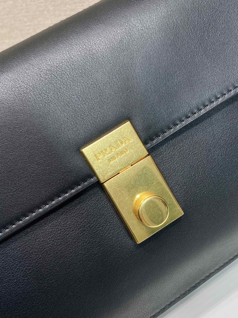 Pra*a top handle bags
